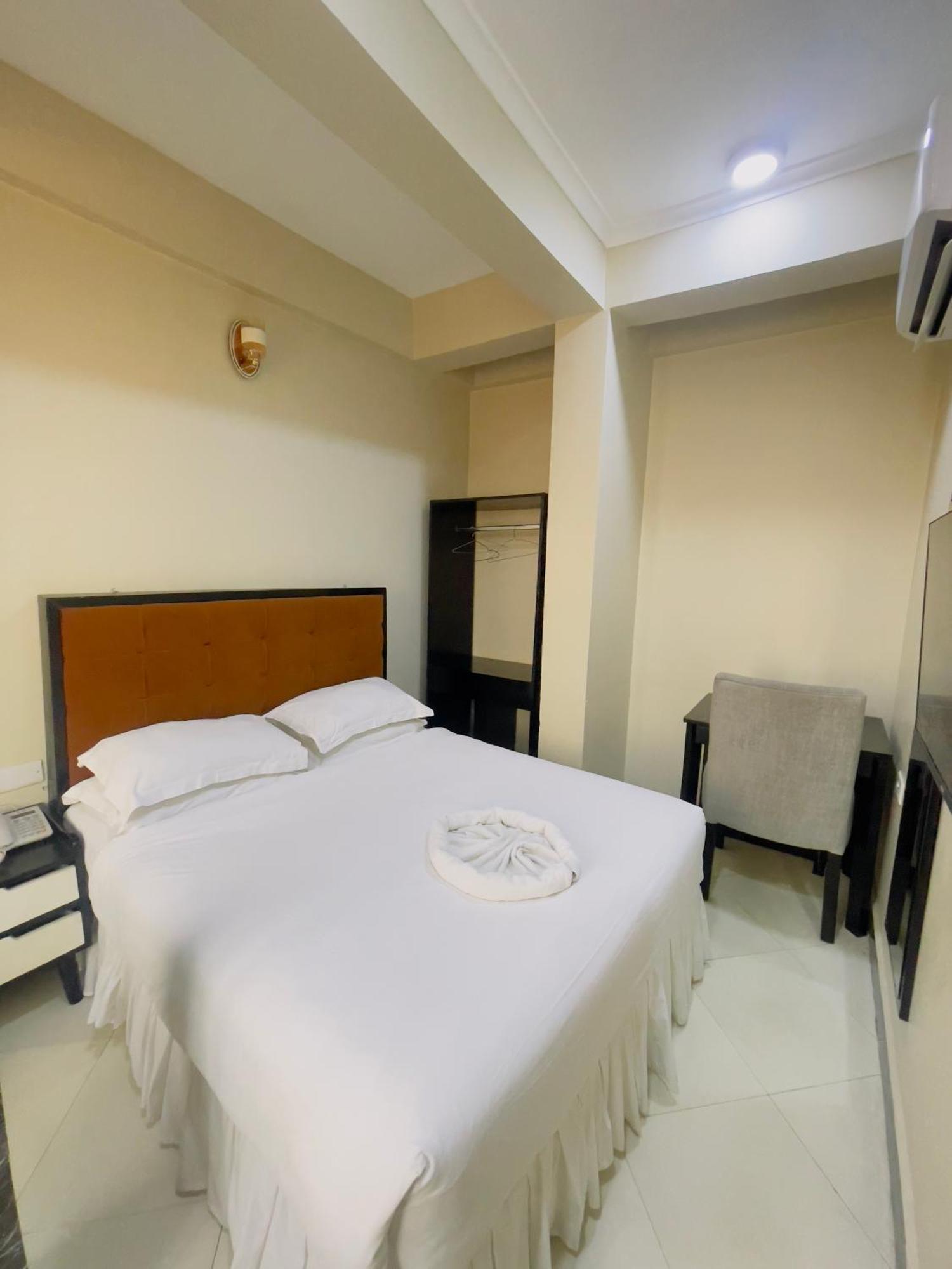 Diary Hotel Dar es Salaam Exterior foto